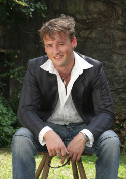 Portraitaufnahmen im Studio in unserem Studiogarten